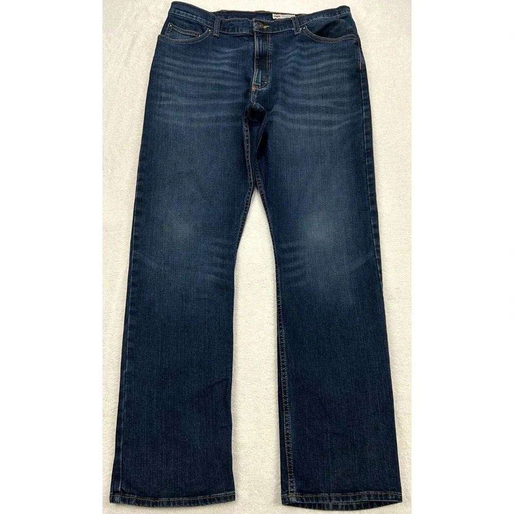 Wrangler Jeans Men 36x34(32) Blue Denim Whisker Straight Fit Cowboy Western READ